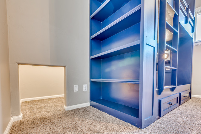 UBuildIt Custom Homes - Milagro contemporaneo-camera-da-letto