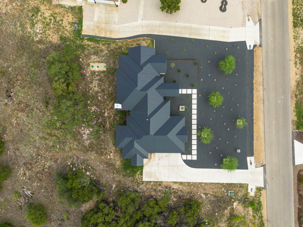 This is an example of a transitional landscaping in Austin.
