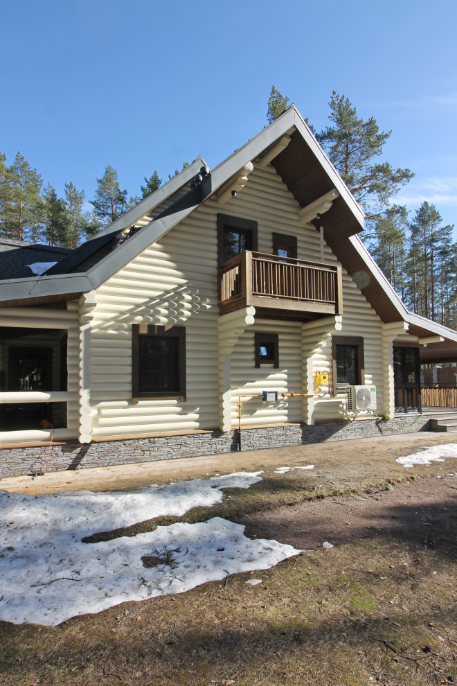 Срубовой коттедж в Рощино