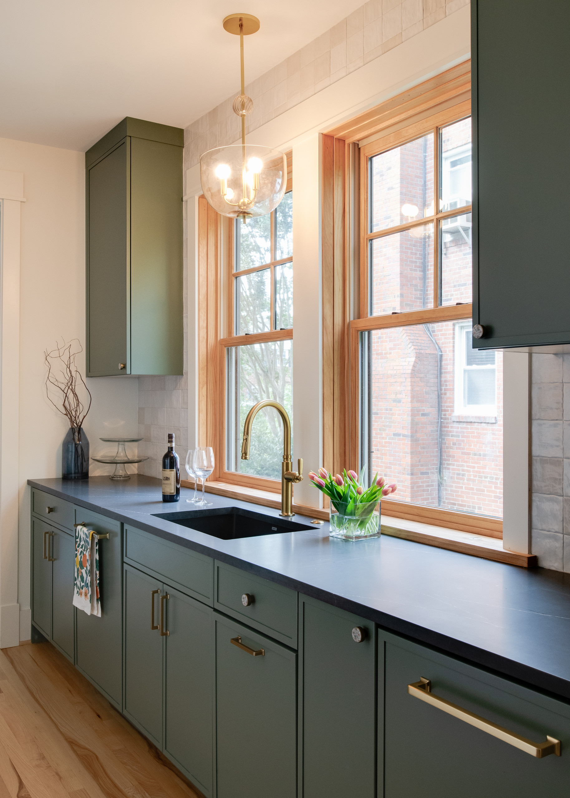 Warm Modern Kitchen Renovation with Natural Oak & Green Accents