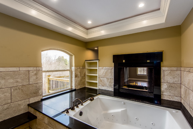 Home design - transitional home design idea in Columbus