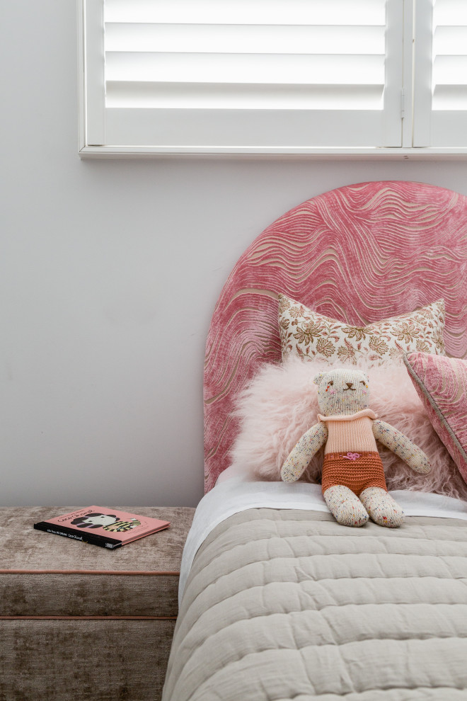Inspiration for a contemporary kids' room in Melbourne.