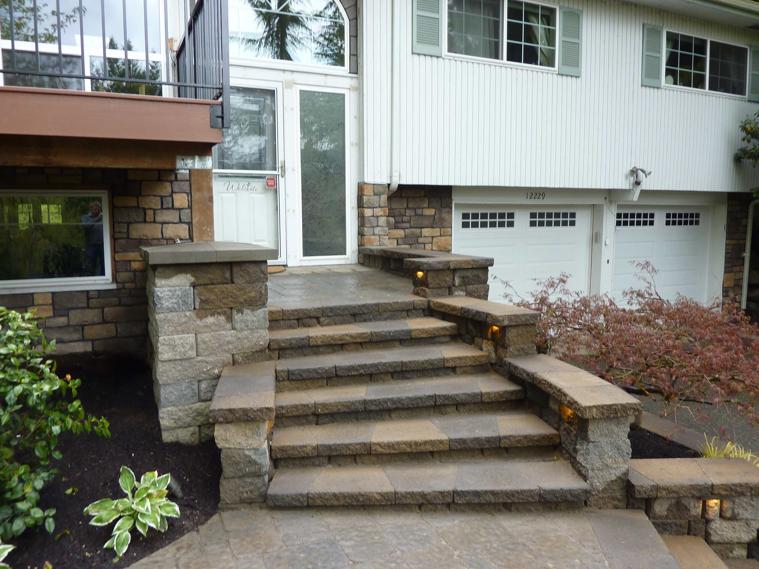 Bellevue Custom Stone Walkway