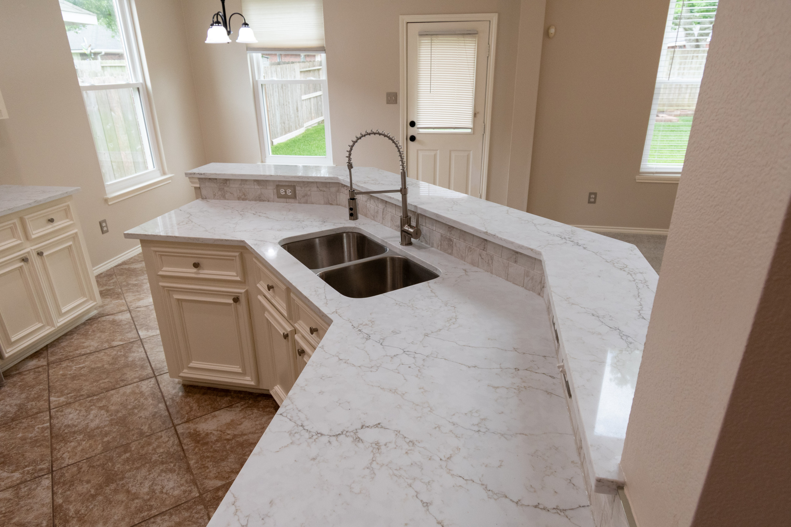 Maximizing Your Home’s Value Before Selling: Strategic Updates That Deliver ROI