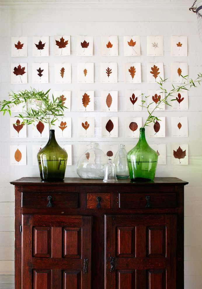 Inspiration for a farmhouse home design remodel in Austin