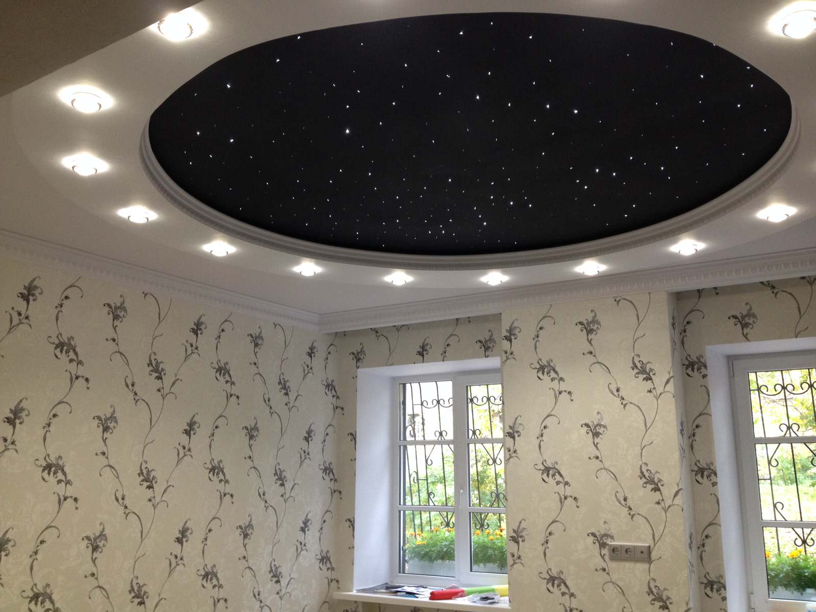 Натяжные потолки