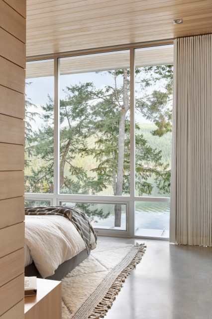 Lake House Haven coastal-bedroom