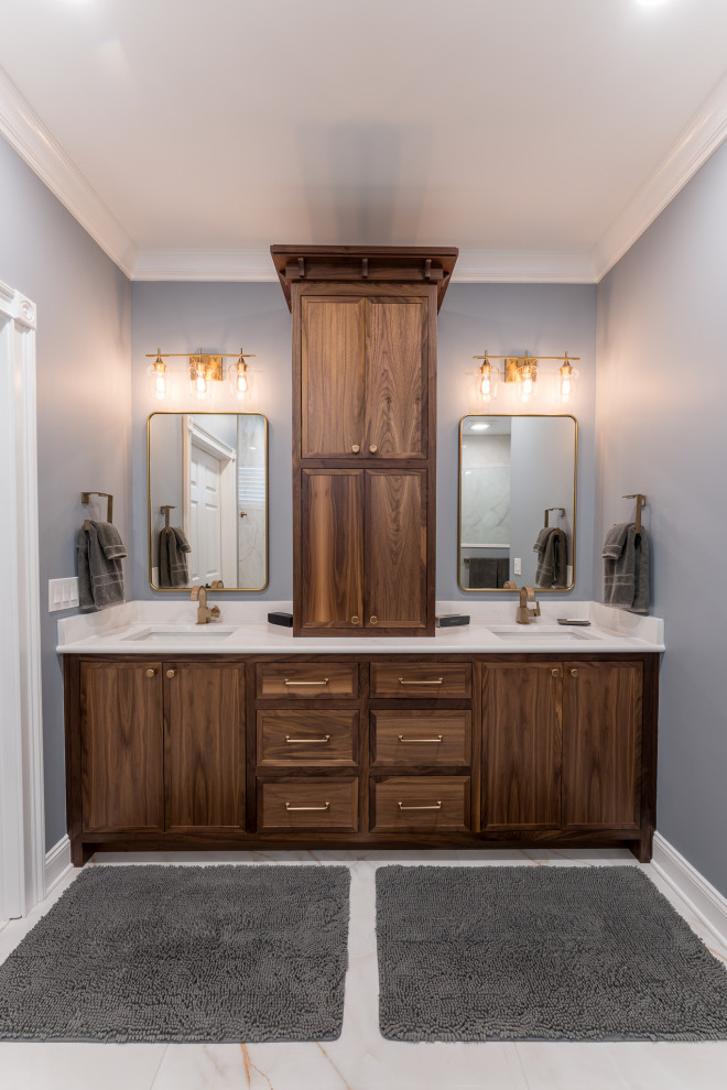 Indian Lake Walnut Bathrooms