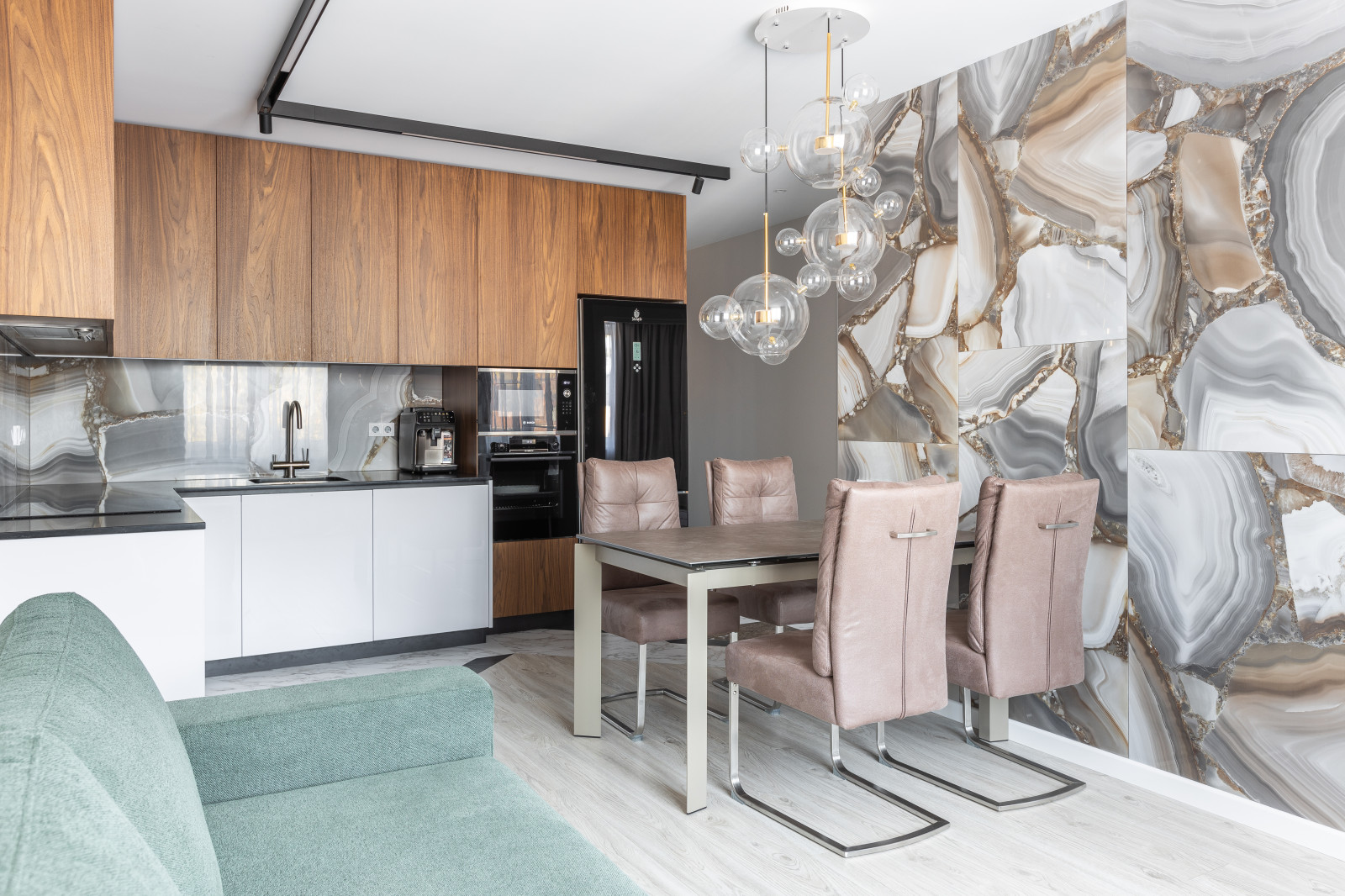 ЖК "Дом на Набережной"