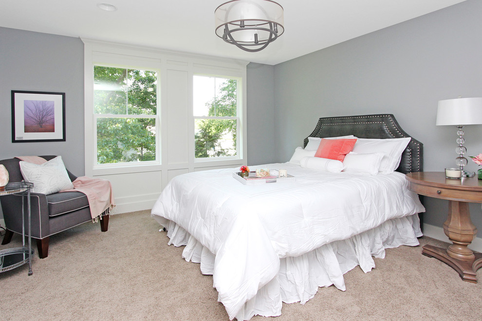 This is an example of an eclectic bedroom in Grand Rapids.