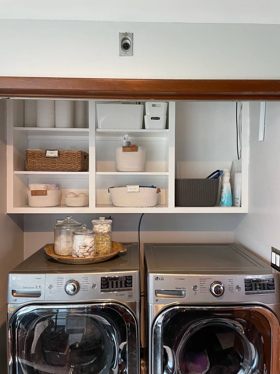 Example of a laundry room design