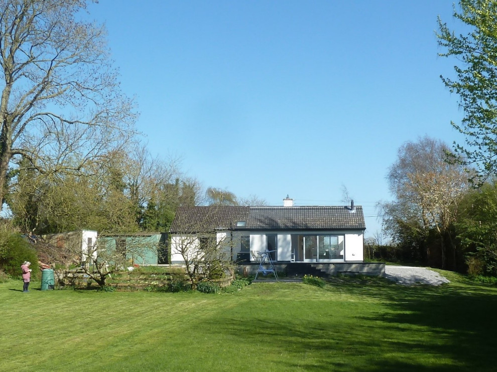Rural bungalow extension and refurbishment