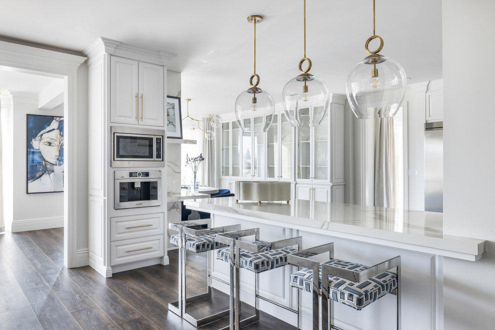 Inspiration for a transitional kitchen remodel in Orange County