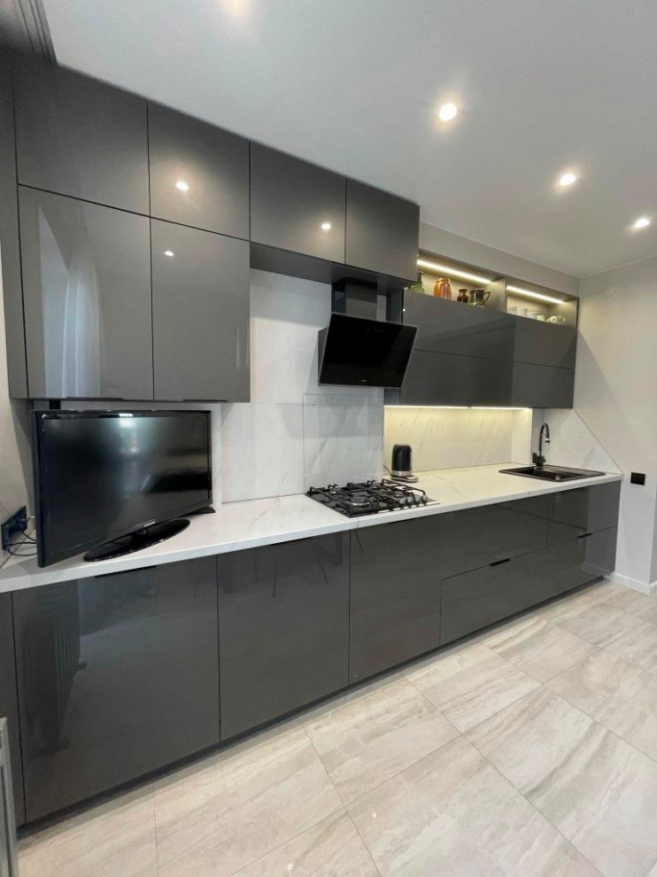 Глянцевая кухня