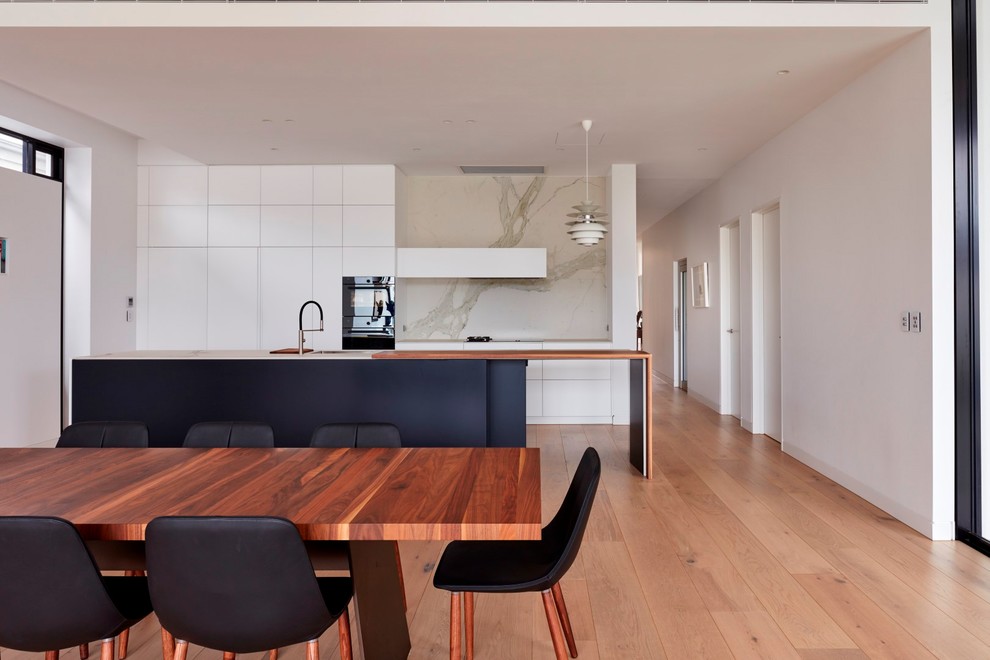 Trendy home design photo in Adelaide