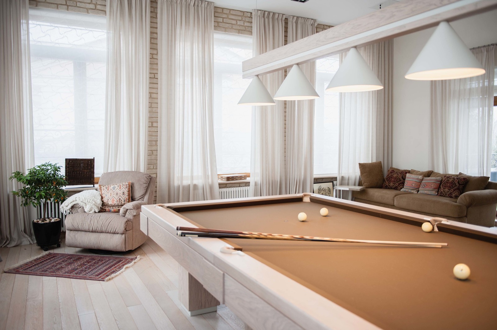 Мансарда загородного дома