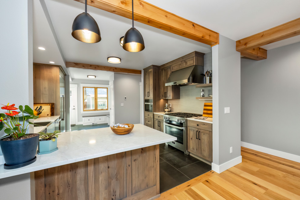 Mountain style kitchen photo in Seattle