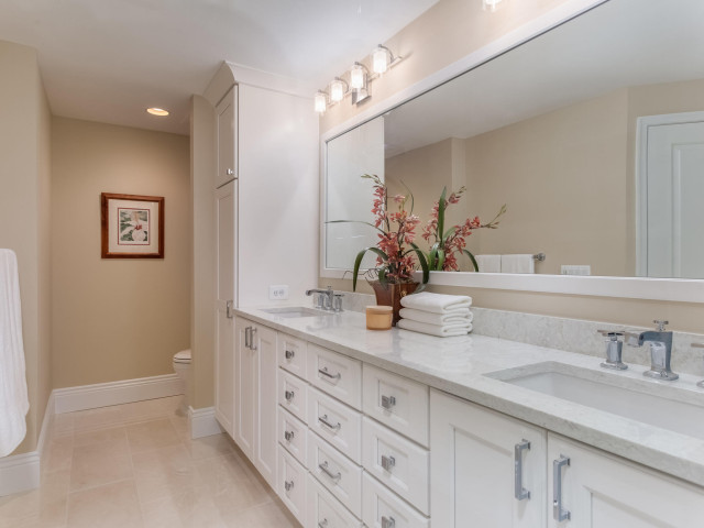 Small-Bathroom Before and After: Smart Paint Opens Up a Space - This Old  House