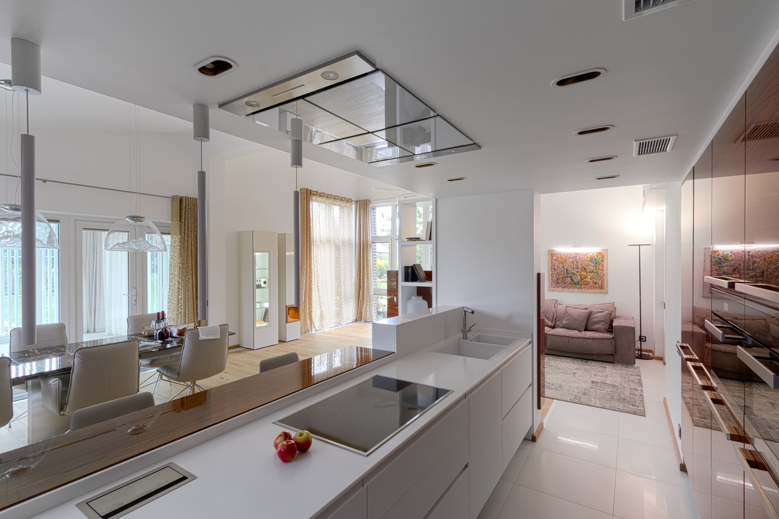 Дом у озера