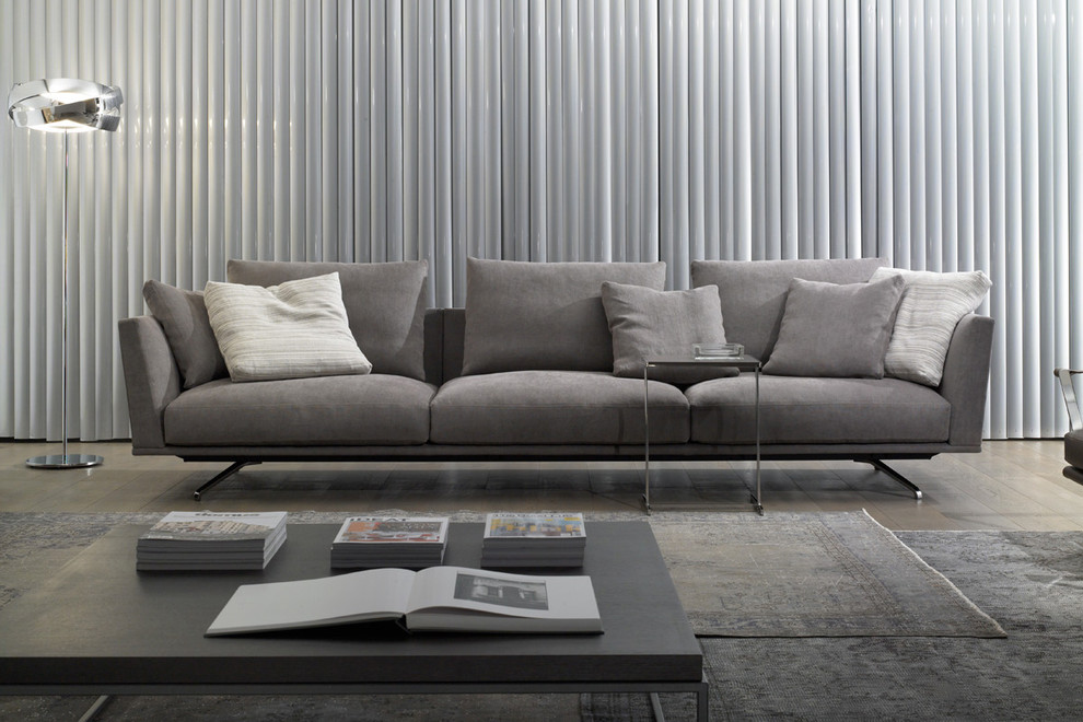 Inspiration for a contemporary home design remodel in Miami