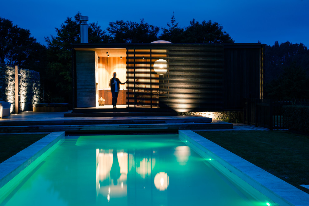 Contemporary pool in Auckland.