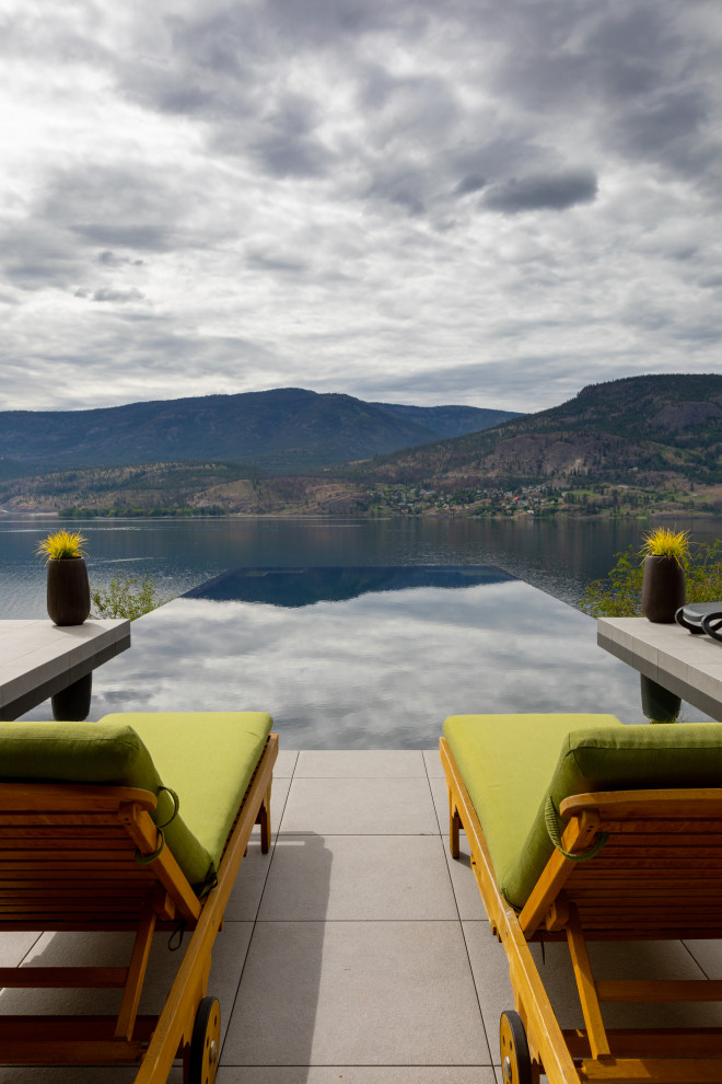 New Build on the Lake, Kelowna BC