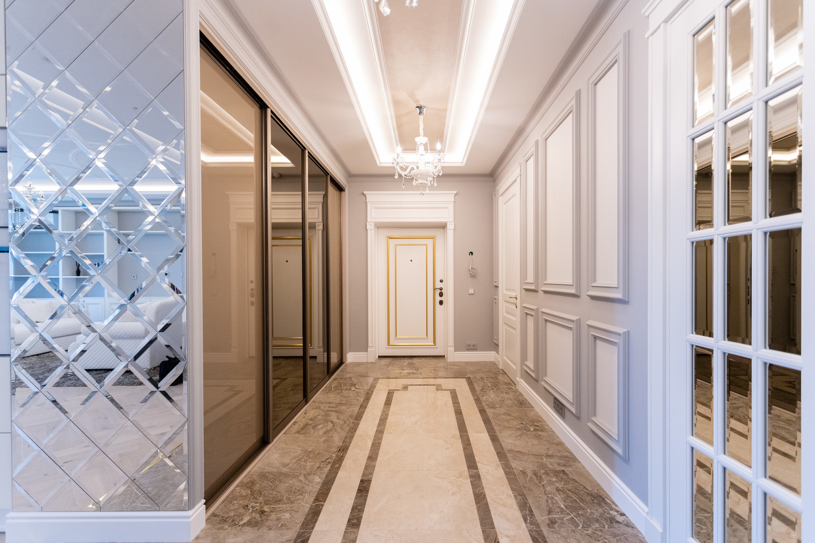 Шкаф raumplus в прихожую