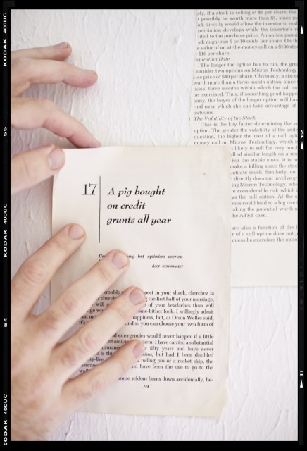 book page wallpaper
