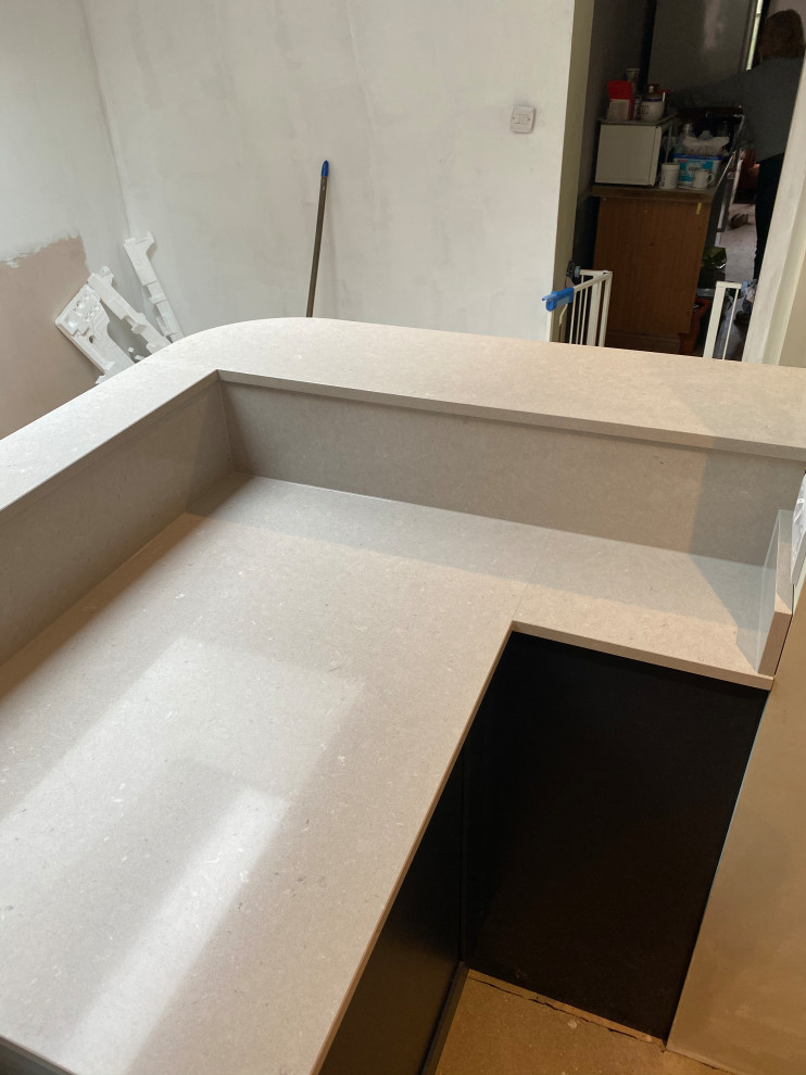 Worktop specialists (quartz, oak, compact laminate, laminate)