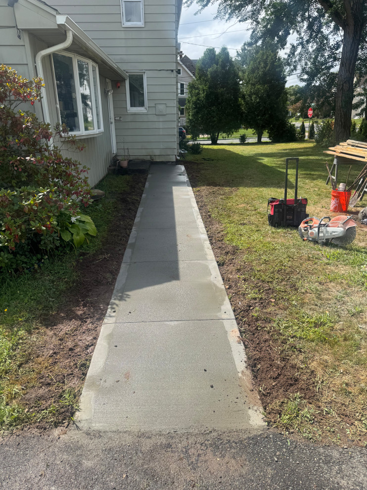 Concrete side walk