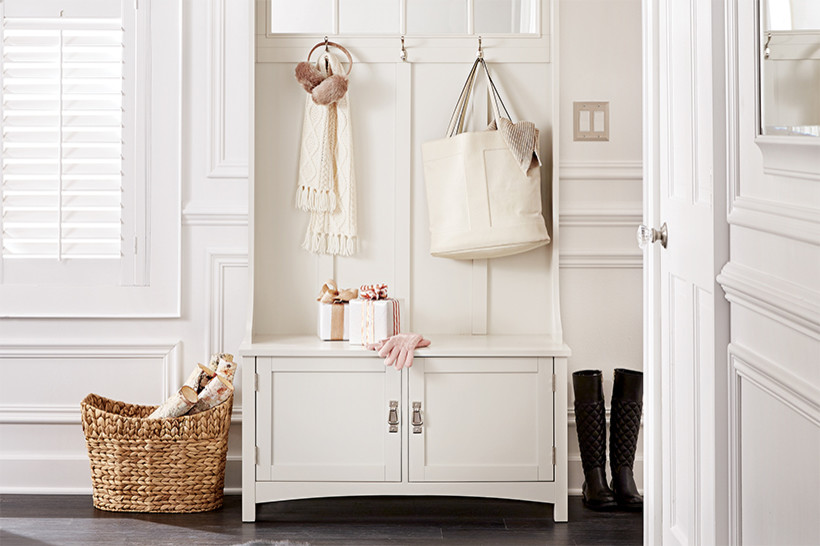 Entryway - transitional entryway idea