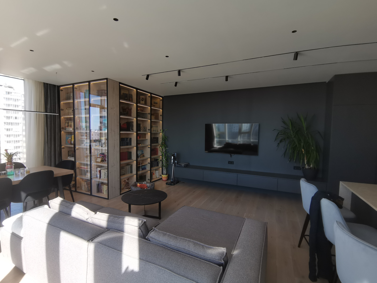 НМ, Объект "Ренесанс" на ул.Дыбенко