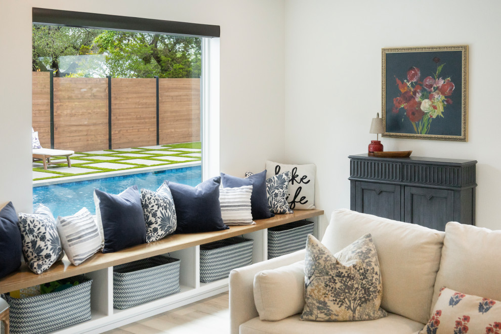 6302 Lynn Lane - Reit Above It All