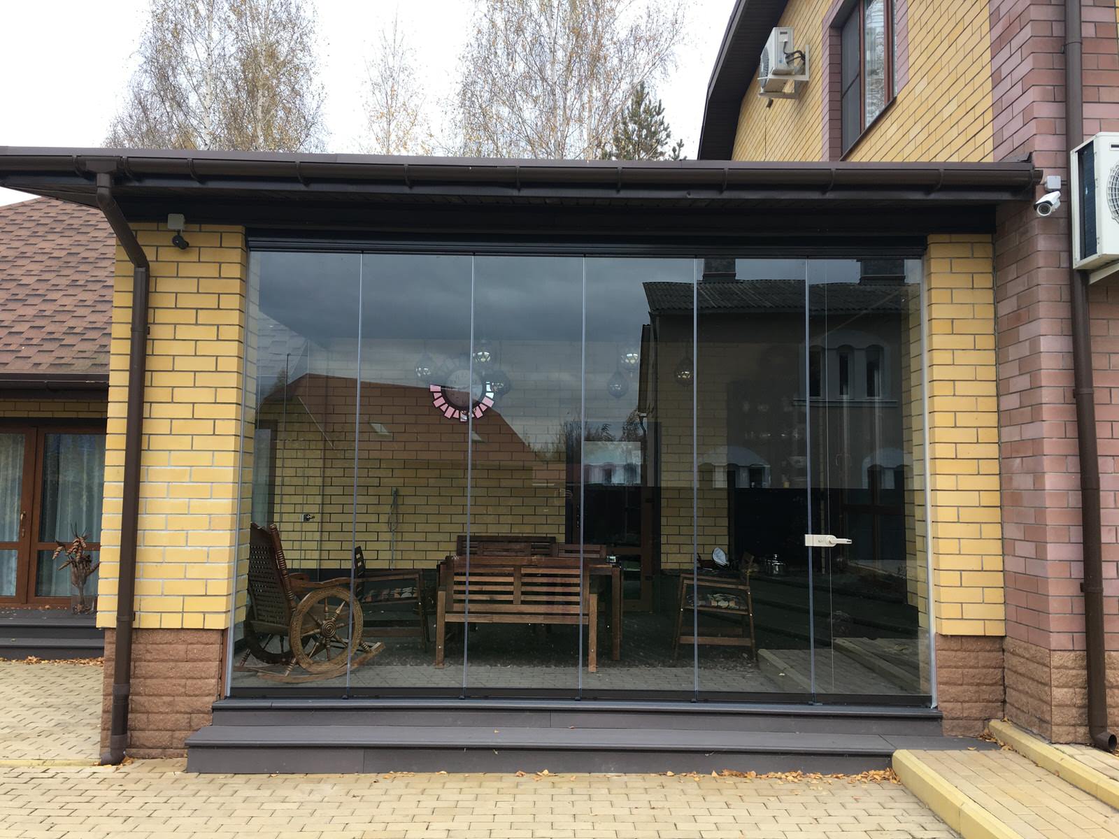 Веранда с панорамным остеклением