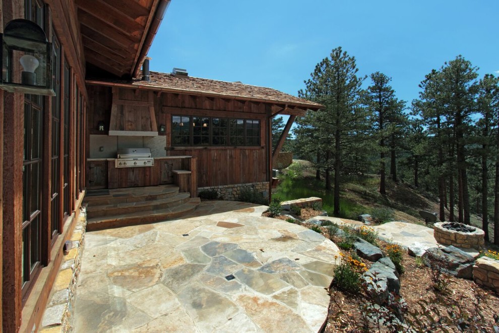 Mountain style deck photo in Denver