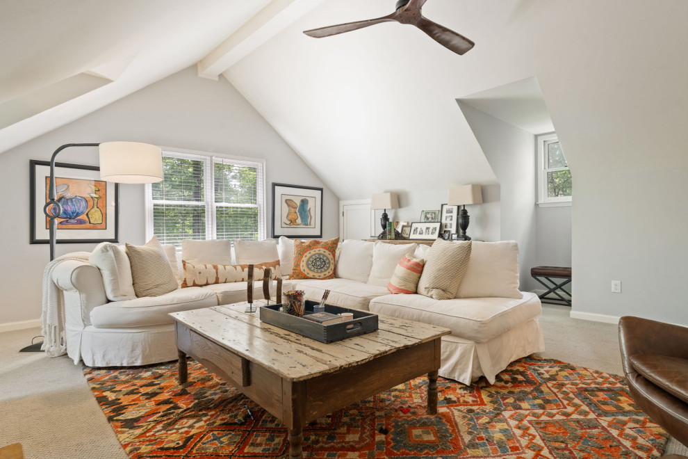 1950 River Way Drive