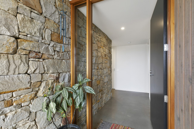 Entry beach-style-entry