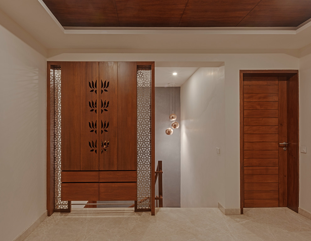 This is an example of a contemporary living room in Bengaluru.