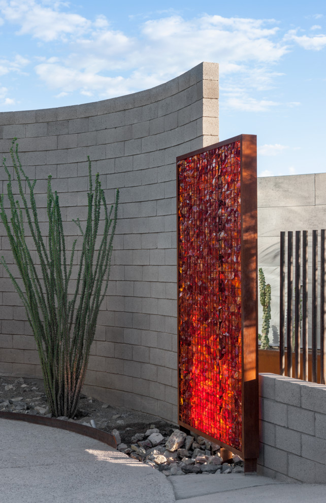 This is an example of a contemporary garden in Phoenix.