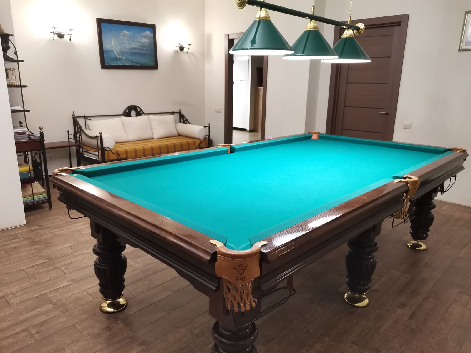 Бильярдная в частном доме