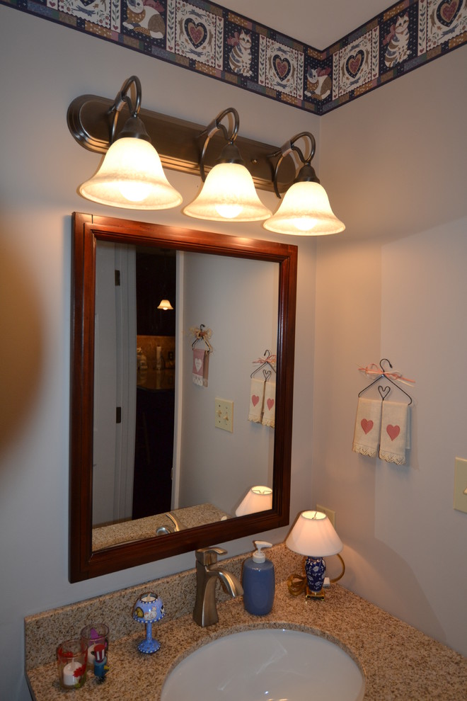 Hellwege powder/laundry room