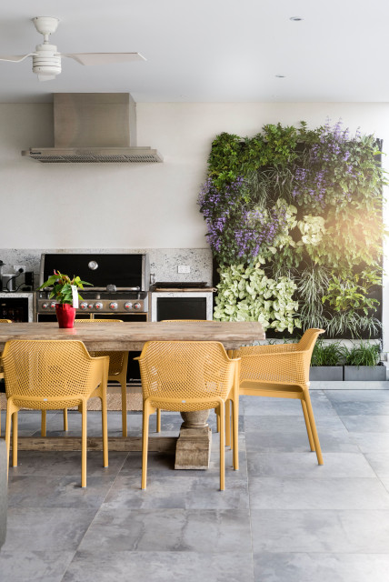 Preston Point Rd contemporary-uteplats
