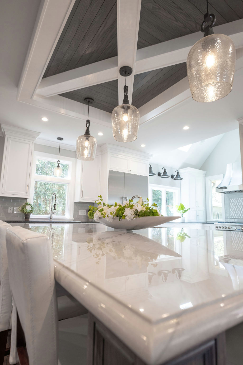 Modern Farmhouse Kitchen and Home Bar