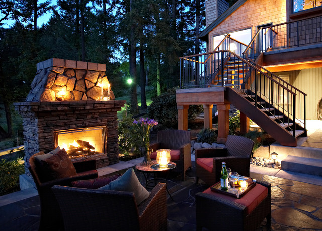 Northwest Contempory Exterior Remodel classique-terrasse-et-patio