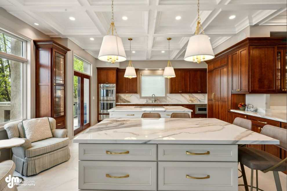 Kitchen - transitional kitchen idea