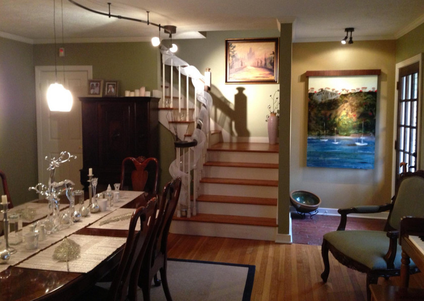 Example of a transitional home design design in Denver