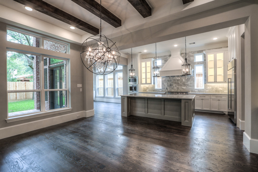 Example of a transitional kitchen design in Houston