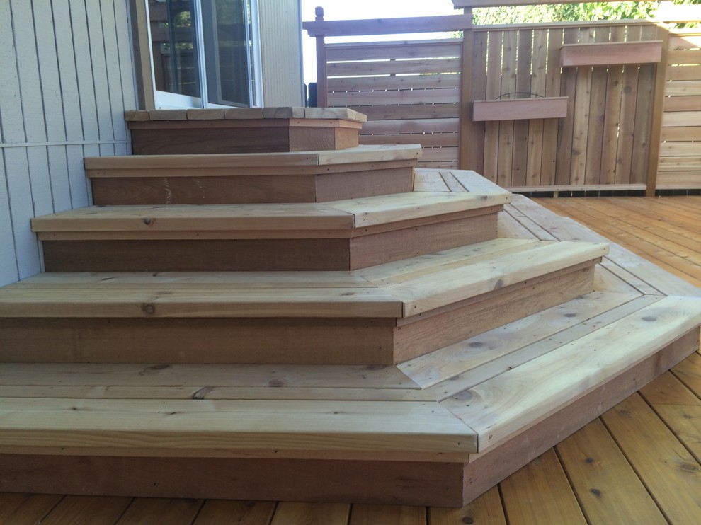 Elegant deck photo in Portland