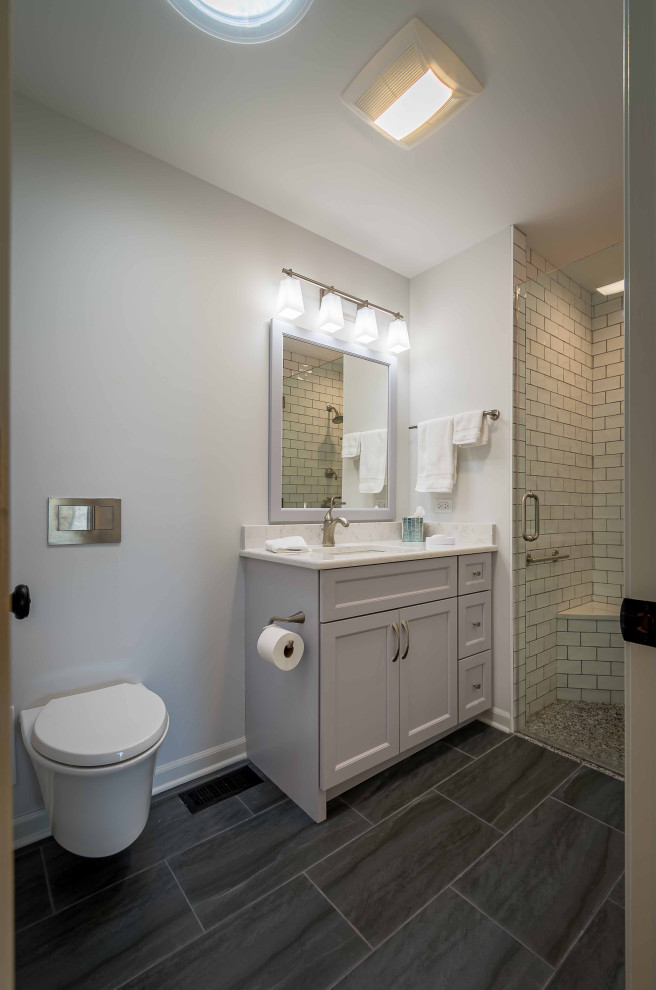 Contemporary Lakefront Residence