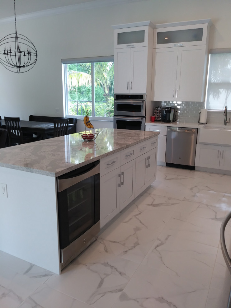 Inspiration for a transitional kitchen remodel in Miami